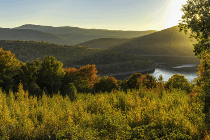 Catskill Scenic Byway: Explore Scenic Driving Tour - Discovering Vibrant Arts Scenes