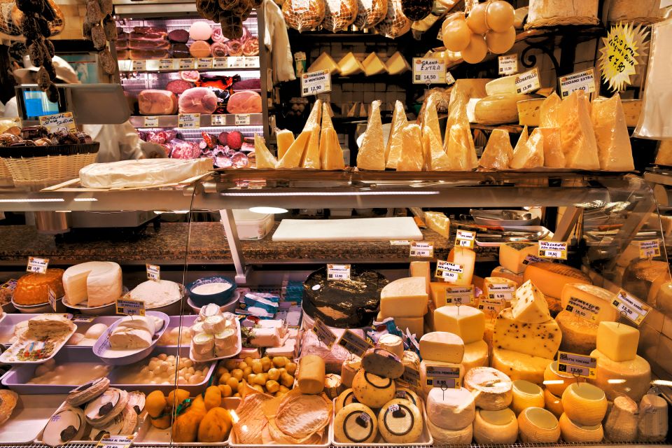 Cava De Tirreni: Market & Cooking Class at a Locals Home - Private Group Accommodation Details
