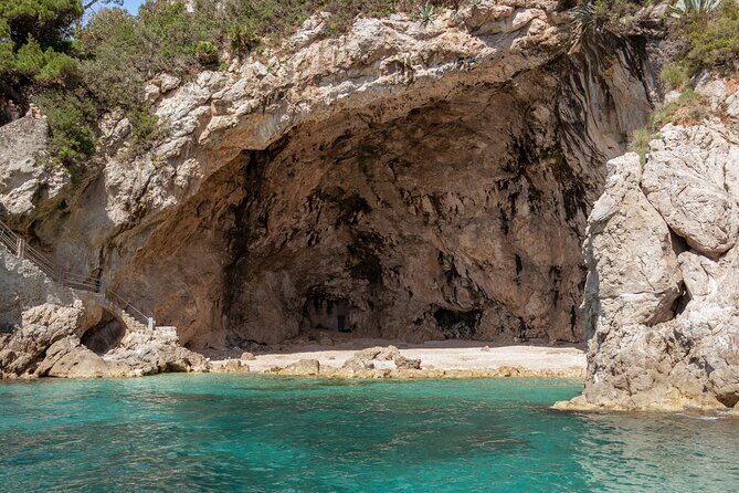 Cavtat/Srebreno: Lokrum Island , Betina Cave & st Jacobs Beach - The Sum Up