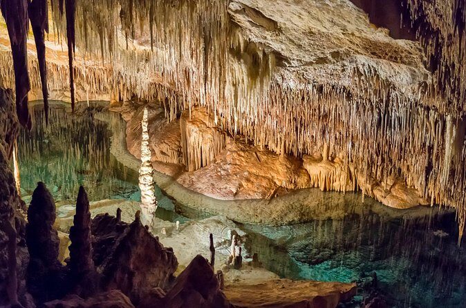 Cayman Crystal Caves & Pedro St James Castle or Botanical Garden - FAQs