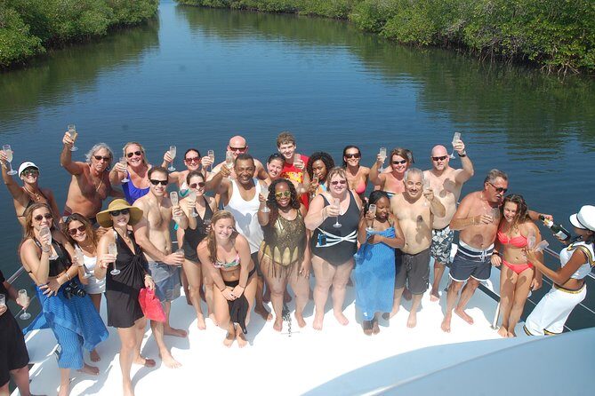 Cayo Arena Catamaran Cruise from Puerto Plata with Lunch - Who Is This Tour Best For?