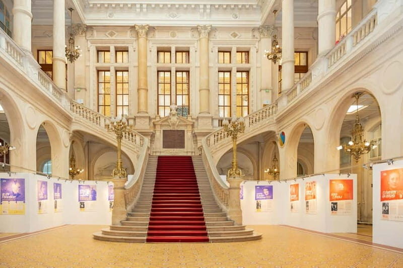 Ceausescu Mansion , Palace of Parliament and Village Museum - How the Day Unfolds