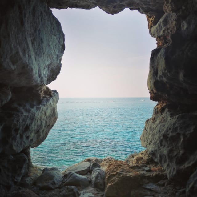 Cefalù: History and Legends Guided Walking Tour - Knowledgeable and Engaging Guide
