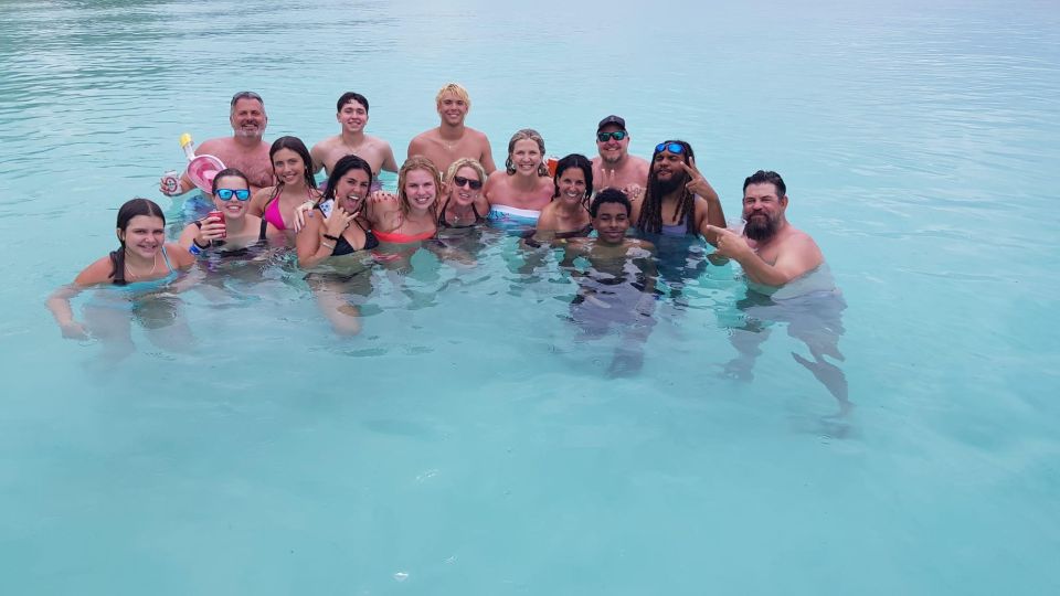 Center Console Private Bahamas Boat Charter - Key Points