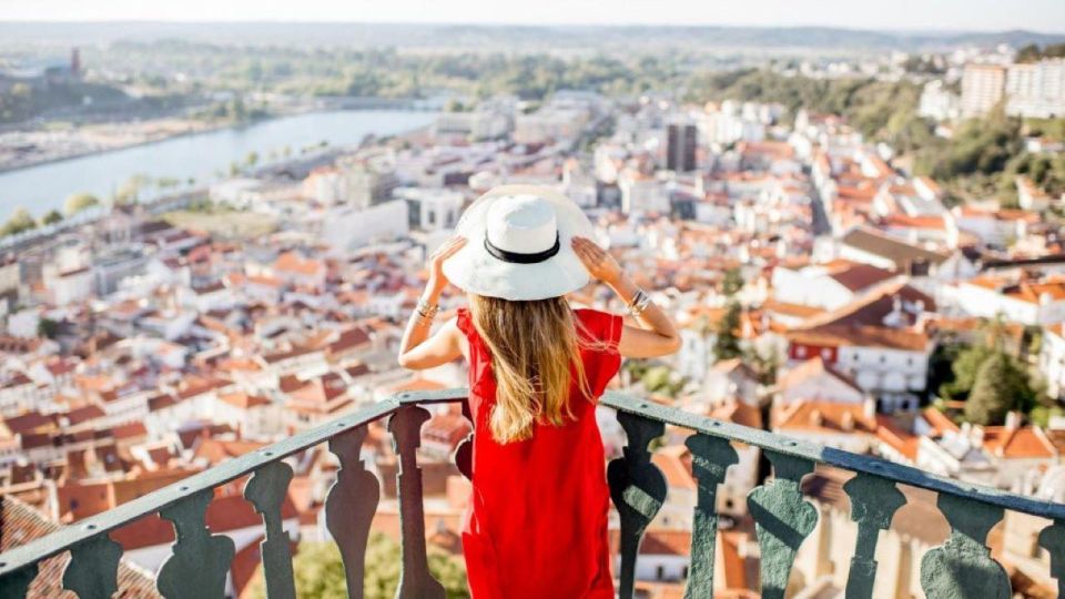 CENTER PORTUGAL: FULL DAY TOUR FROM COIMBRA TO FATIMA IN A MERCEDES V CLASS EXTENDED LONG - Frequently Asked Questions