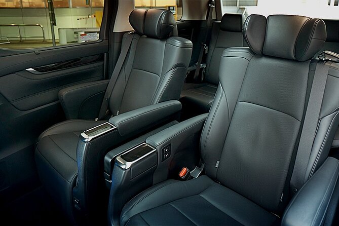 Center Tokyo Private One Way Transfer To Haneda Airport - Key Points