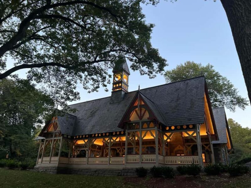 Central Park-Bethesda Terrace, Strawberry Fields, Bow Bridge - FAQs