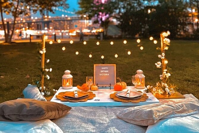 Central Park Luxury Picnic for 3-4 People - Availability and Pricing Details