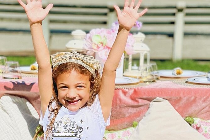 Central Park Luxury Picnic for 3-4 People - Accessibility Features