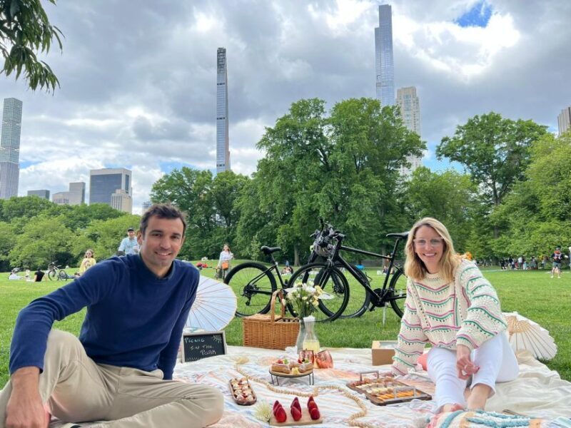 Central Park, NYC: Private Bike Tour and Luxurious Picnic - Practical Details: Timing, Group Size, and Comfort