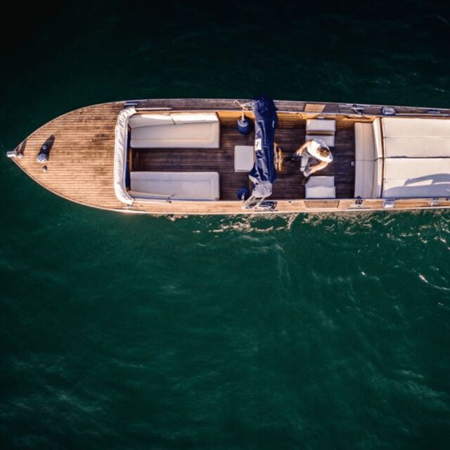 Cernobbio: Sunset Shared Boat Tour with Prosecco - Practical Details and Value
