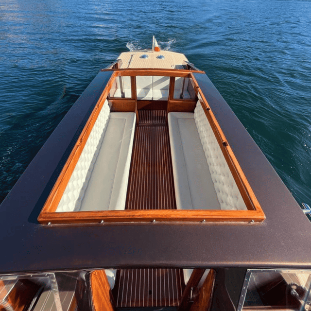 Cernobbio: Sunset Shared Boat Tour with Prosecco - A Detailed Look at the Experience