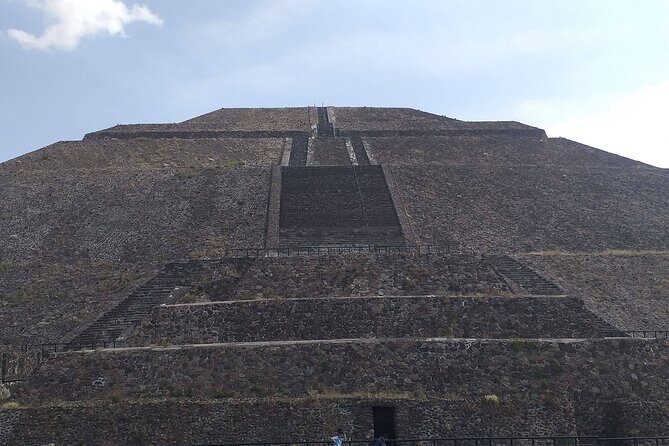 Certified tour in Teotihuacan breakfast included - FAQs