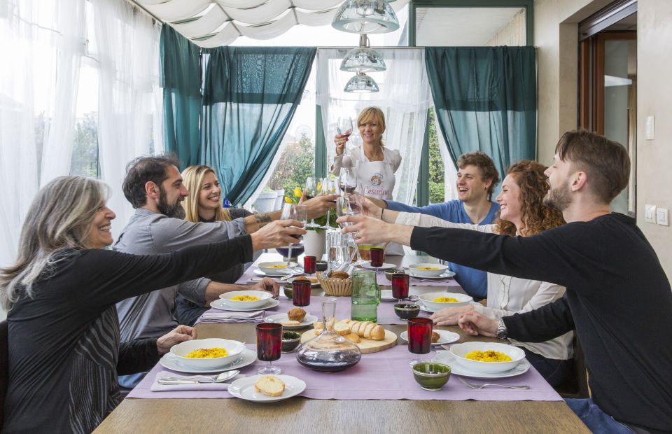 Cervia: Dining Experience at a Locals Home - Language Options Available