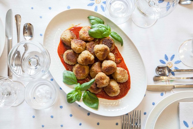 Cesarine: Dining & Cooking Demo at Locals Home in Naples - Pricing and Cancellation Policy