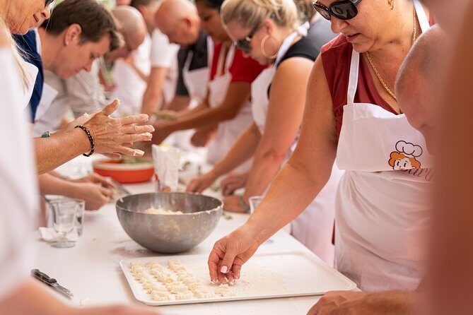 Cesarine: Pasta & Tiramisu Class at Local's Home in Naples - What Makes This Experience Special