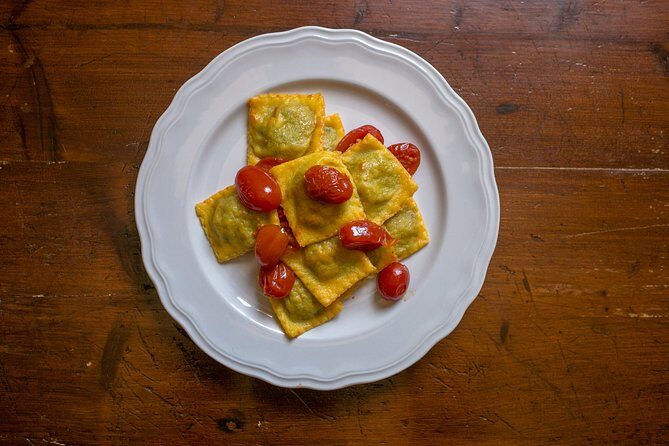 Cesarine: Small group Pasta and Tiramisu with Mamma in Lucca - Authenticity and Cultural Connection