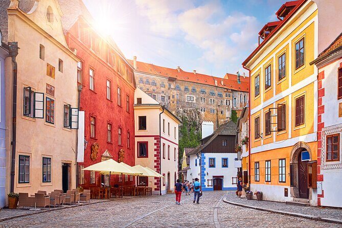 Cesky Krumlov Tour 4 hours - Key Points