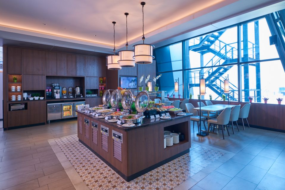 CGK Jakarta Airport: Premium Lounge Access - Booking Information