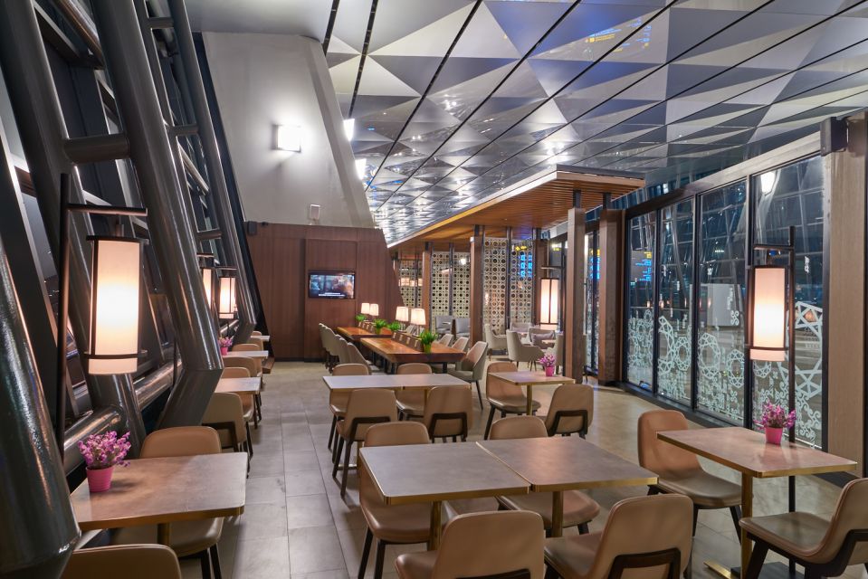 CGK Jakarta Airport: Premium Lounge Access - Eligibility and Age Restrictions