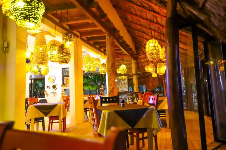 Chacchoben Maya Ruins & Mexican Lunch at the Beach (Combo) - Meeting Point Information