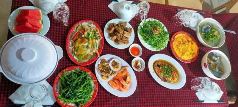 Cham Island - Canoeing and Snorkeling With Seafood Lunch - Activities on Cham Island
