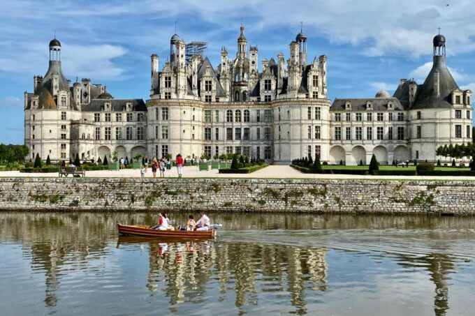 Chambord, Chenonceau, Da Vinci Castle Tour From Paris - Inclusions and Exclusions