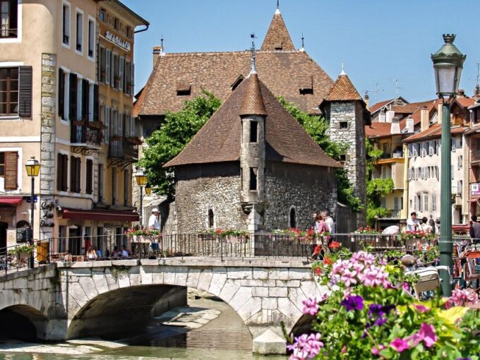 Chamonix Mont-Blanc and Annecy Sightseeing Trip - Tips for Your Trip