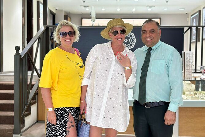 Champagne and Diamond Shopping Experience in Downtown, Bahamas - The Sum Up