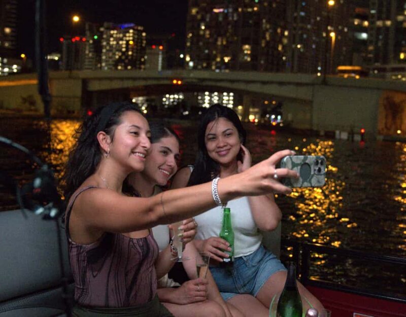 Champagne City Lights Boat Tour + Photoshoot (Semi Private) - Final Thoughts