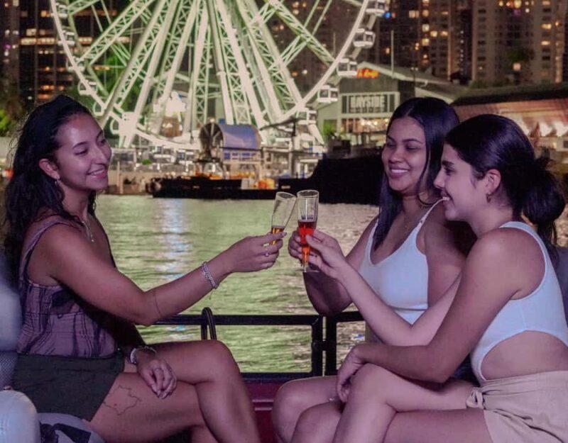 Champagne City Lights Boat Tour + Photoshoot (Semi Private) - FAQ