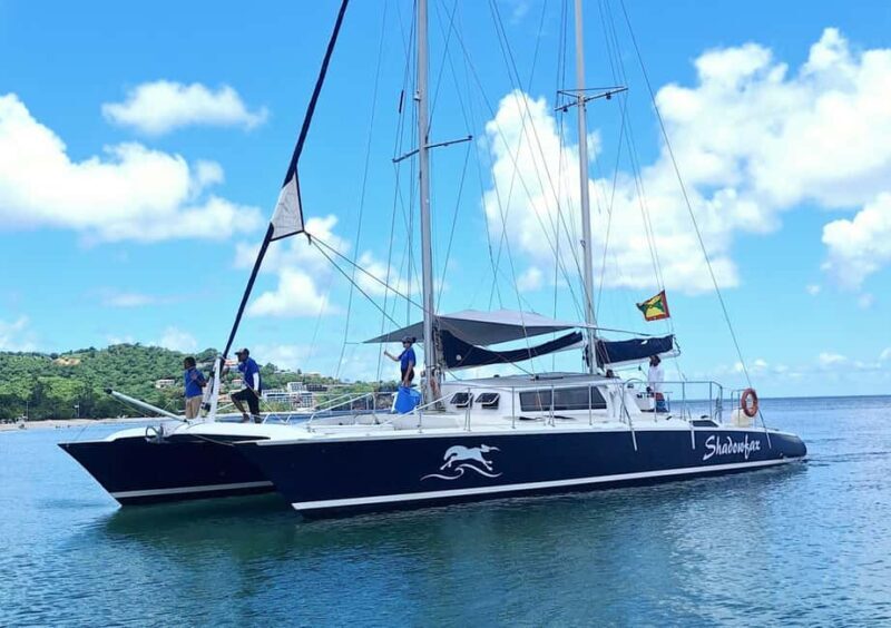 Champagne & Lobster Snorkeling Cruise - Key Points