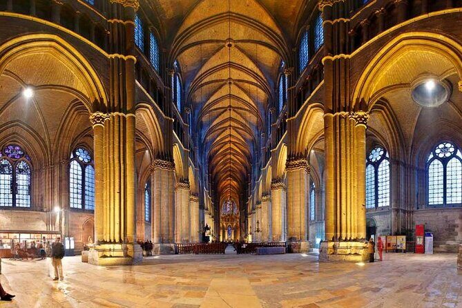 Champagne - Reims: Private tour from Paris by minivan - Who Should Consider This Tour?