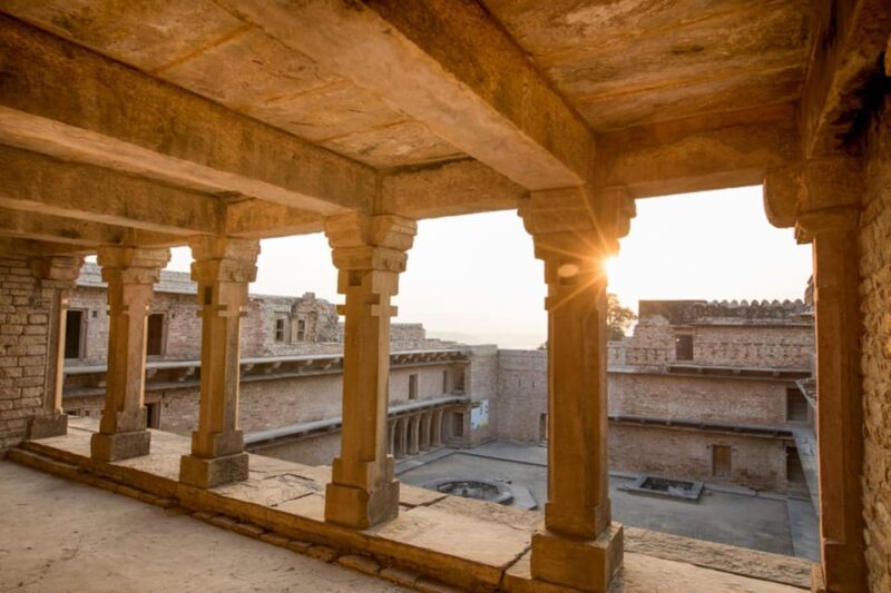 CHANDERI EXCURSION FROM JHANSI - Cultural and Historical Significance