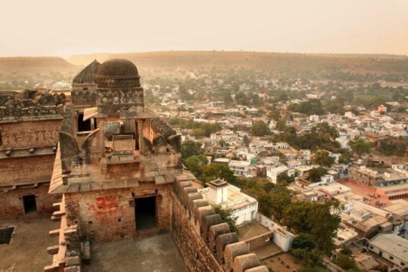CHANDERI EXCURSION FROM JHANSI - Major Attractions