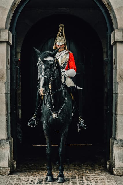 Changing of the Guard Experience in London - Tour Highlights and Attractions