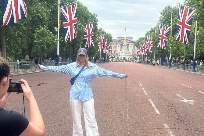 Changing Of The Guard Private Black Cab Tour with Hotel Pick Up - What to Expect from the Changing Of The Guard Private Black Cab Tour