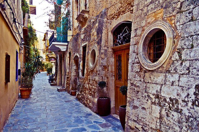 Chania old town, mountains, restaurant Private Tour (group of 6) - FAQ