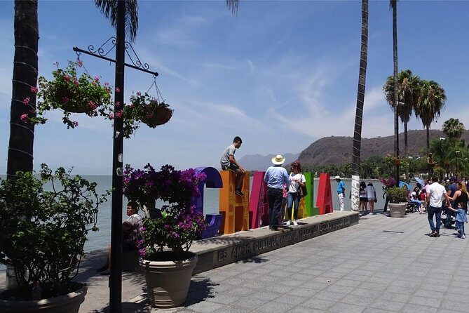 Chapala Lake and Ajijic from Guadalajara - Key Points
