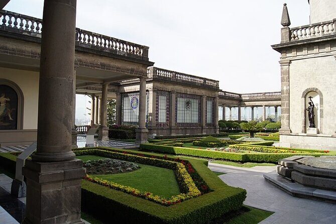 Chapultepec Castle Tour: Walk Through Gardens, History, and Views - Who Will Love This Tour?