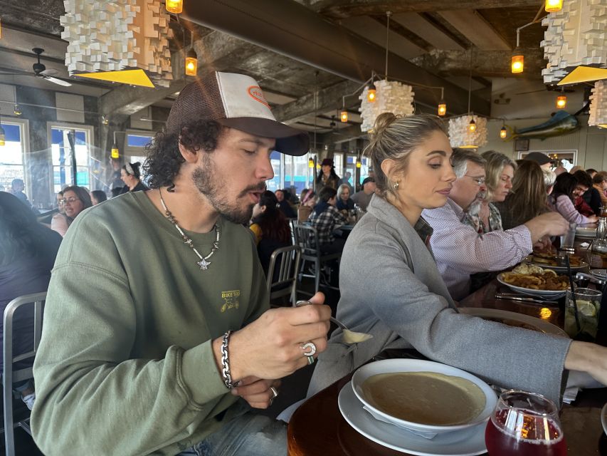Charleston: Historic Downtown Food Tour With Tastings - Charlestons Iconic Landmarks