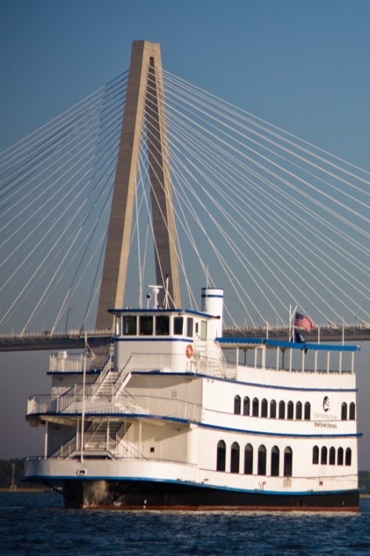 Charleston: Luxury Harbor Dinner Cruise - Meeting Point