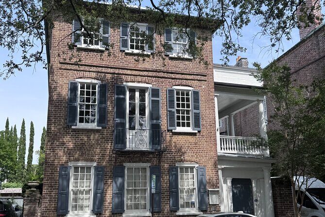 Charleston Signature History Walking Tour: Explore the Past - Key Points