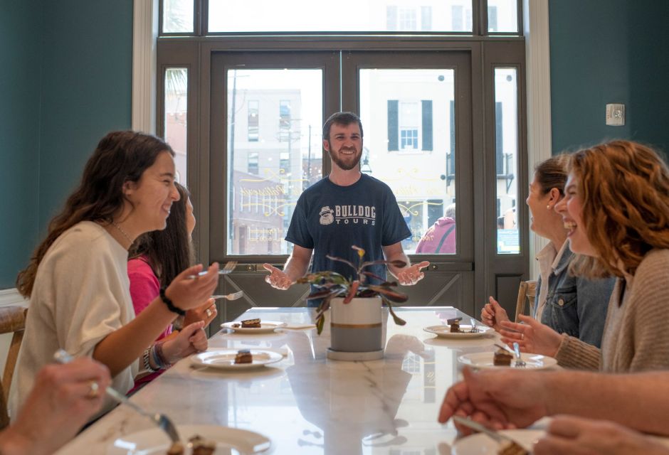 Charleston: Small Group Food Tour – Savor the Flavors - Sampling Local Eateries and Landmarks