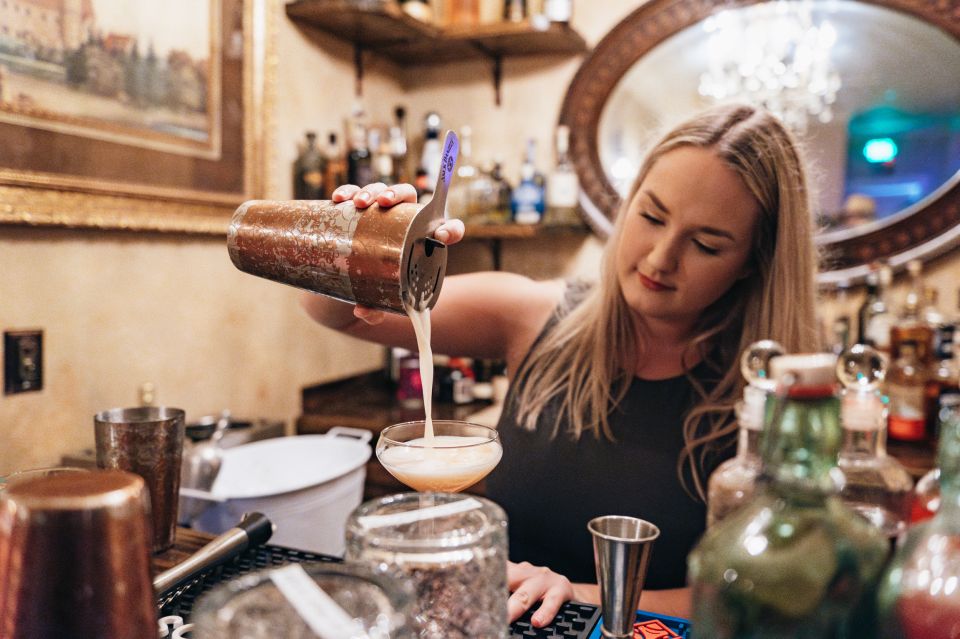 Charleston: Speakeasy Sagas Prohibition Pub Crawl - Meeting Point and Location