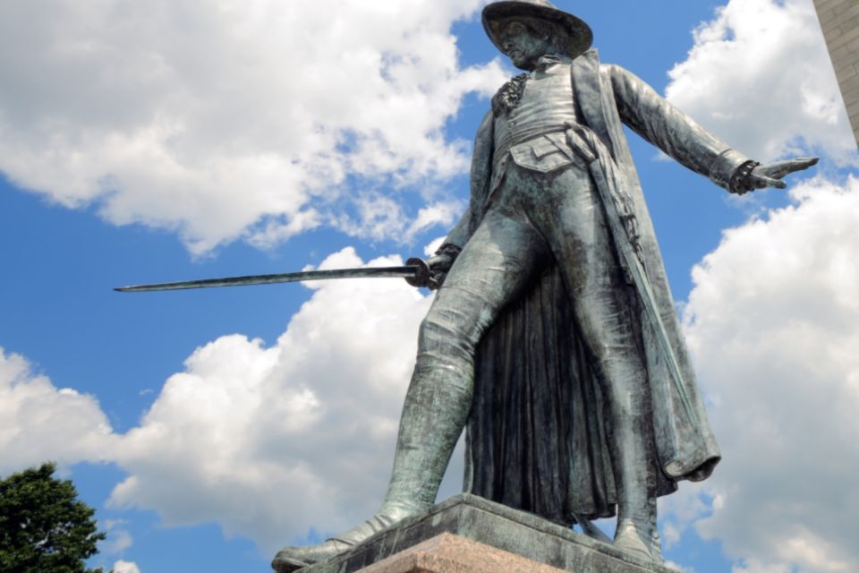 Charlestown: Bunker Hill Monument Self-Guide Walking Tour - Exploring the Bunker Hill Monument