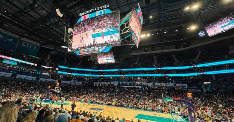 Charlotte: Charlotte Hornets Basketball Game Ticket - An Authentic Charlotte Experience: The Spectrum Center and Hornets Game