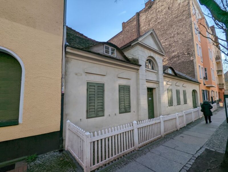 Charlottenburg: 2-Hour City Walking Tour - Participant Information
