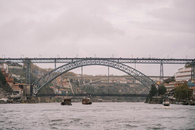 Charm cruise in Porto with wine tasting - Key Points