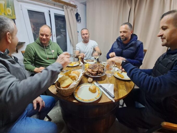 Charming Stories and Delightful Tapas & Dinner Eve - Meeting Point and Transportation